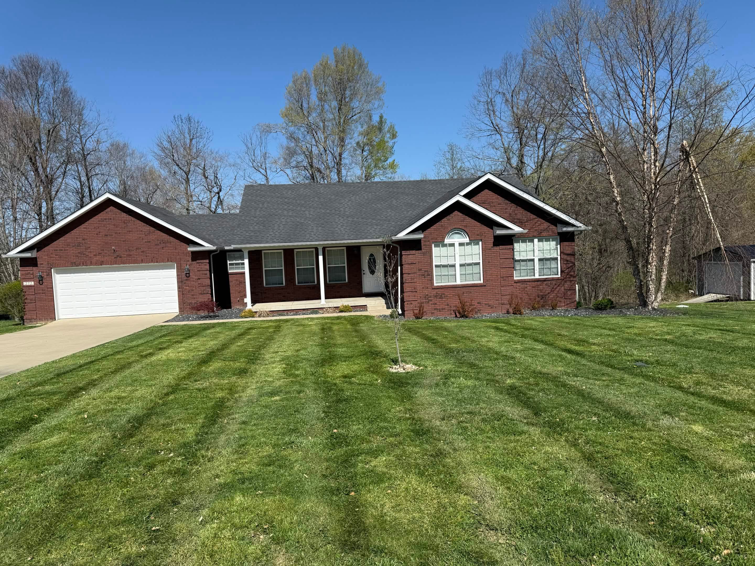 Lee's Lawn Care — Residential Mowing