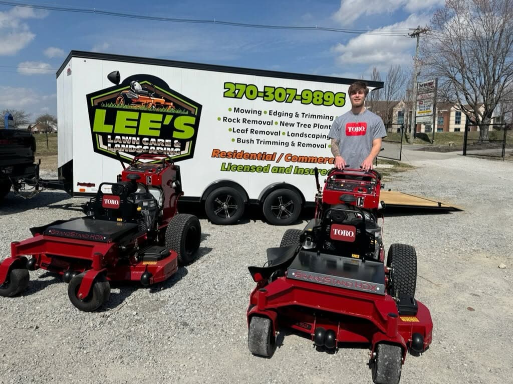 Lee's Lawn Care trailer